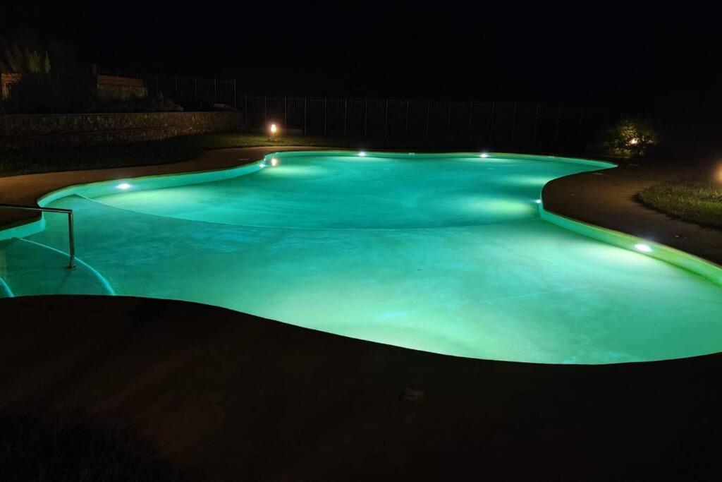 Appartamento Romantico Con Piscina Cervo Ngoại thất bức ảnh